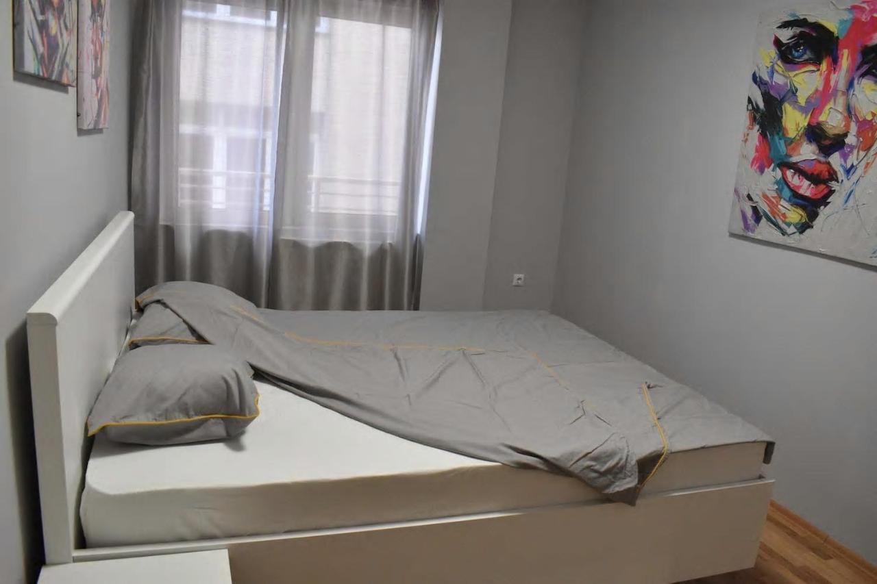 Apartment Grozdanovski Skopje Buitenkant foto